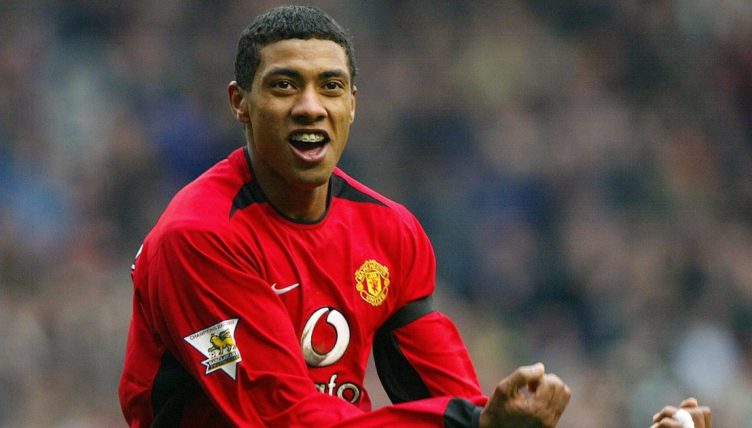 Kleberson celebrates after scoring for Manchester United at Old Trafford. November 2003.
