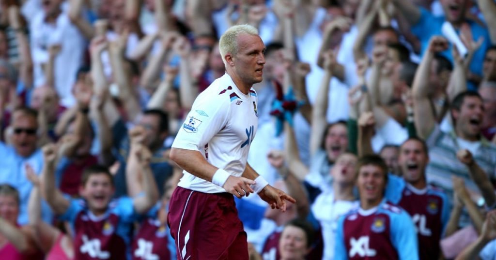 West Ham striker Dean Ashton celebrates scoring for the club - Planet ...