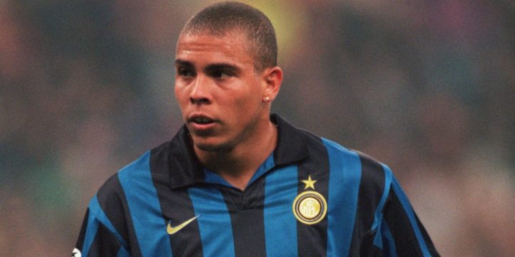 Inter Milan's Ronaldo playing against Spartak Moscow.
