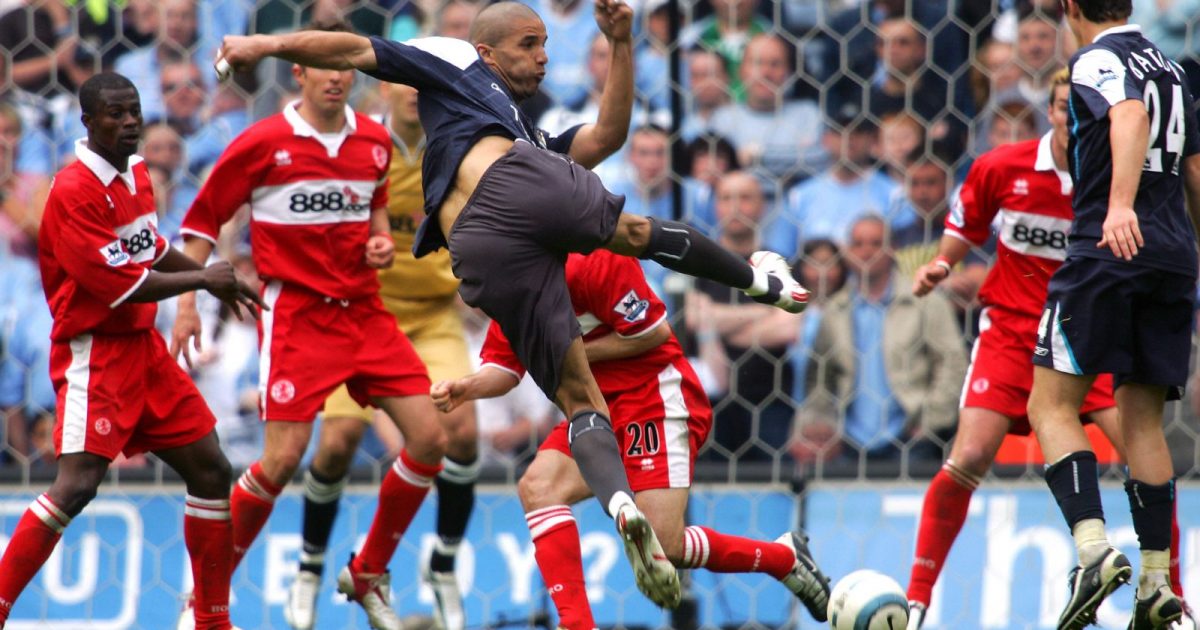 Manchester City's David James (c) is brought up field as a striker to try and get the winner in the last few minutes of the Premiership match against Middlesbrough. Eastlands, Manchester, 15 May 2005.