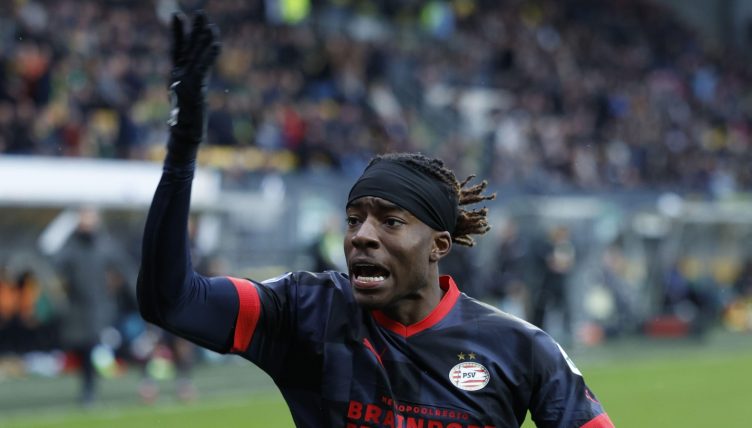 Noni Madueke of PSV Eindhoven celebrates the 1-1 during the Dutch premier league match between Fortuna Sittard and PSV at Fortuna Sittard Stadium on January 15, 2023 in Sittard, Netherlands.