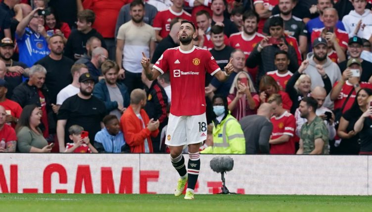 Bruno Fernandes celebrates after scoring for Manchester United, Old Trafford, September 2021.