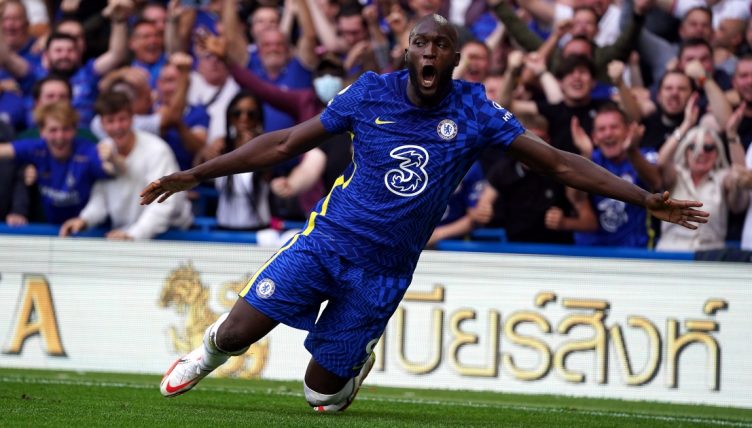 Romelu Lukaku celebrates after scoring for Chelsea . Stamford Bridge, September 2021.