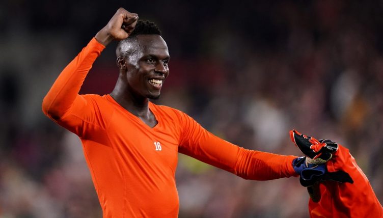 Edouard Mendy celebrates after Chelsea v Brentford October 2021