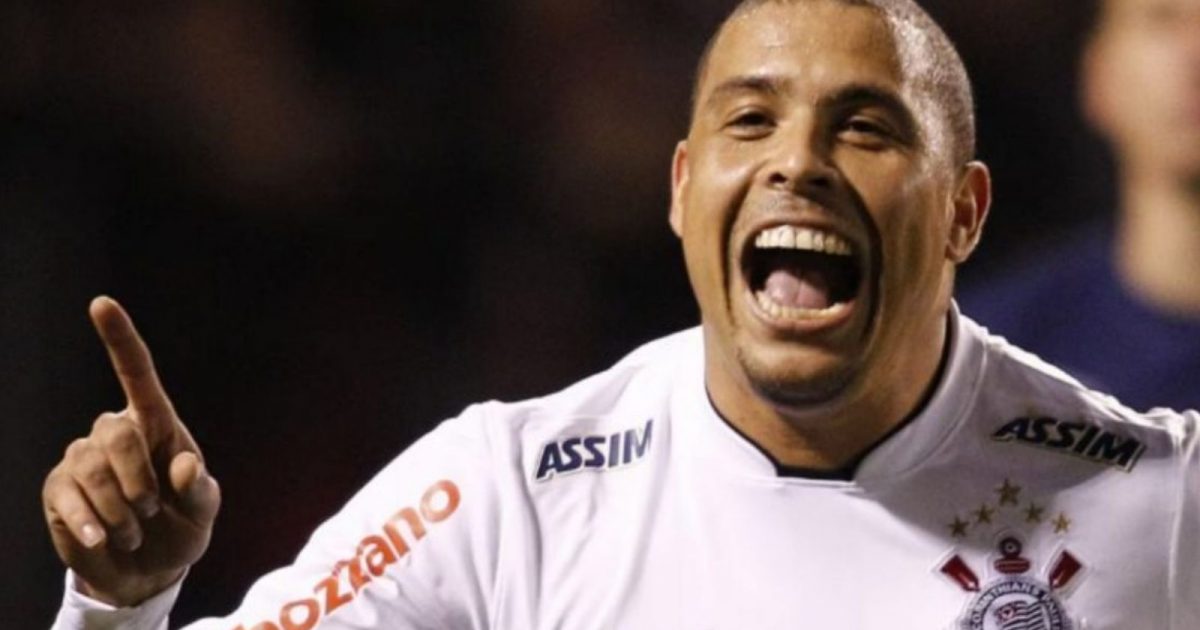 Ronaldo Fenomeno celebrates scoring for Corinthians v Internacional in the Copa do Brasil. Pacaembu, Sao Paulo, June 2009.