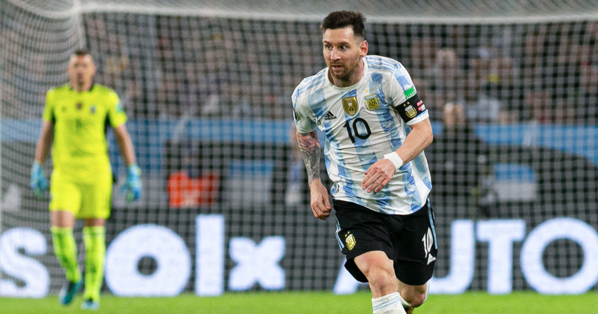 Watch: Lionel Messi scores for Argentina after lovely passing move