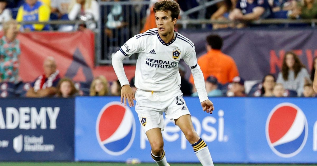 Los Angeles Galaxy central midfielder Riqui Puig (6) during a match between the New England Revolution and the Los Angeles Galaxy on August 28, 2022, at Gillette Stadium in Foxborough, Massachusetts. 28th August 2022.