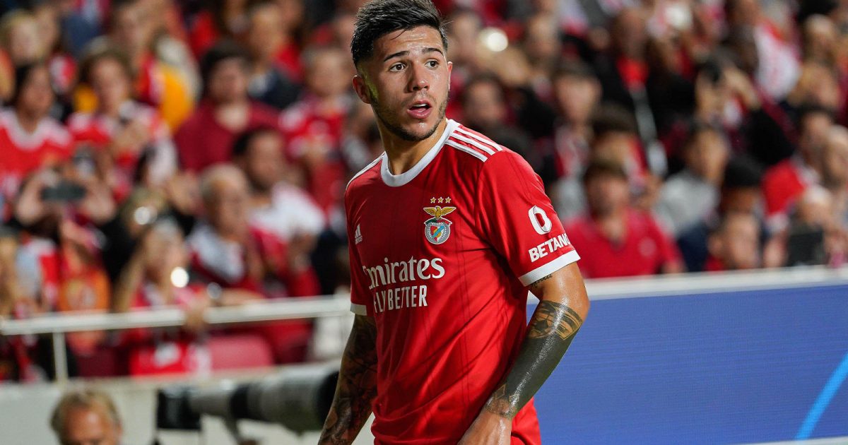 Enzo Fernandez of Benfica seen in action during the UEFA Champions League Group H football match between SL Benfica and Juventus FC