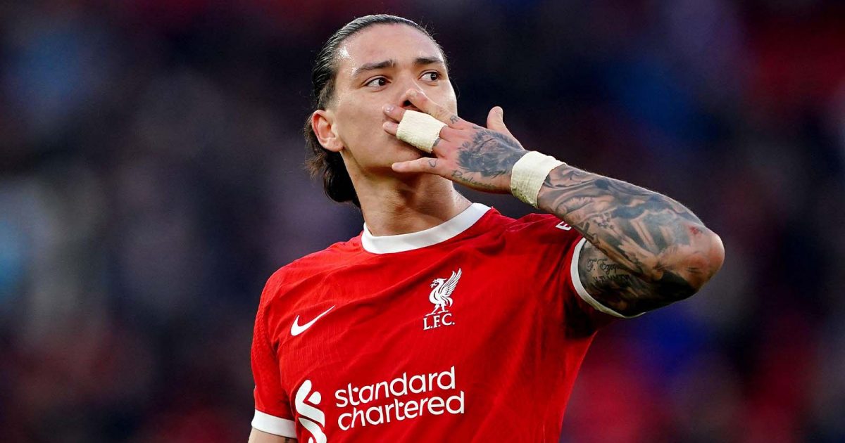 Liverpool's Darwin Nunez blows kisses to the fans