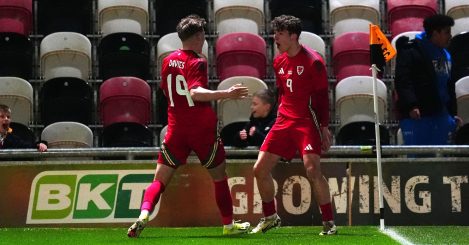 Liverpool’s latest wonderkid & the international golazo that’s left our jaw dislocated