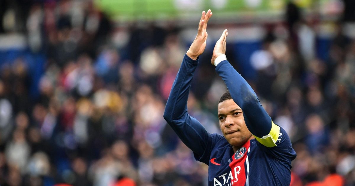 Kylian Mbappe celebrates for PSG.