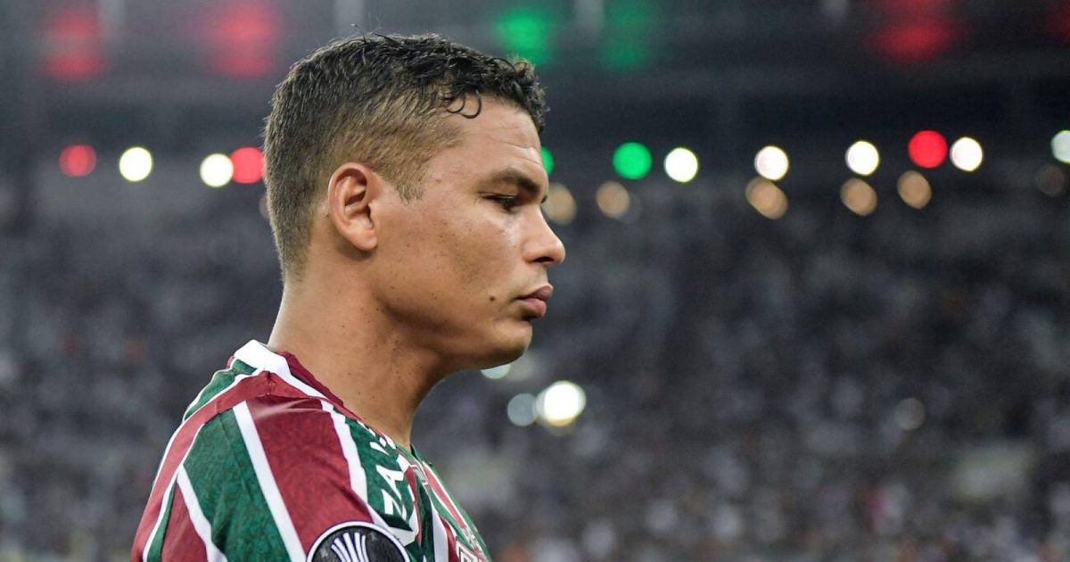 RJ - RIO DE JANEIRO - 08/20/2024 - 2024 LIBERTADORES CUP, FLUMINENSE x GREMIO - Thiago Silva, a Fluminense player, during a match against Gremio at the Maracana stadium for the 2024 Libertadores Cup championship