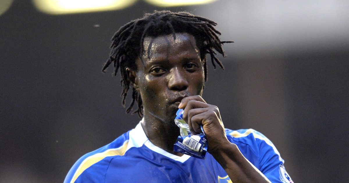 Soccer - Barclays Premier League - Fulham v Portsmouth - Craven Cottage. Benjani Mwaruwari, Portsmouth