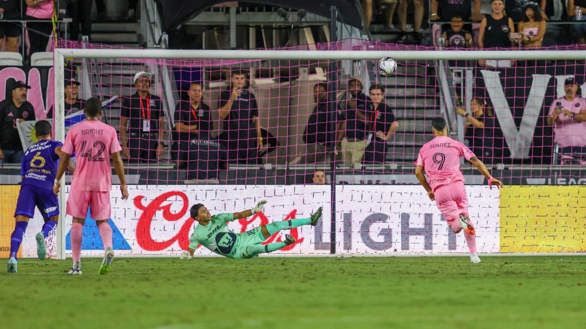 FT. LAUDERDALE, FL - AUGUST 06: Inter Miami forward Luis Suárez (9) scores a penalty during a Leagues Cup soccer match between Inter Miami CF and Pumas at Chase Stadium on August 06, 2025 in Fort Lauderdale, Florida.