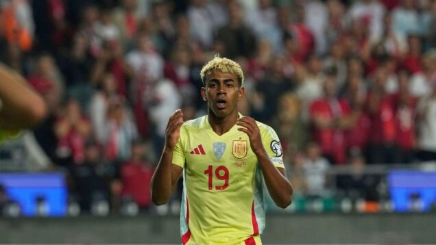 Yamal stood on the edge of history on Sunday night.