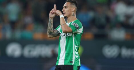 Antony’s latest brilliant golazo shows he’s actually the reincarnation of Ronaldinho