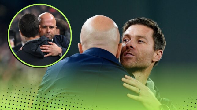 Liverpool, UK. 05th Nov, 2024. Soccer, Champions League, Liverpool FC - Bayer Leverkusen, preliminary round, matchday 4, Anfield, Liverpool coach Arne Slot (r) and Leverkusen coach Xabi Alonso embrace before the game.