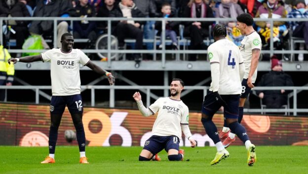 Castellanos celebrates with his West Ham team-mates after scoring at Burnley.