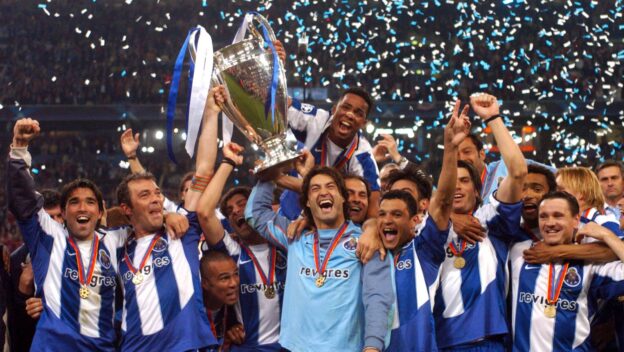 FC Porto players celebrates with the UEFA Champions League Trophy