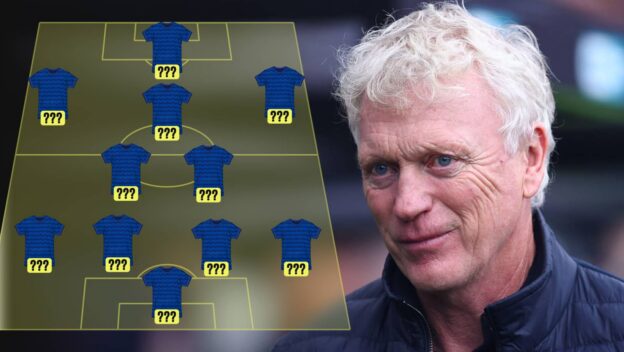 David Moyes and an Everton lineup graphic